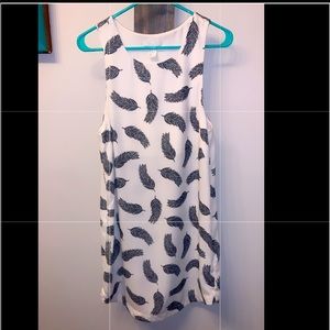 Women’s H&M feather dress